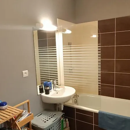 De Noah Rez De Chaussee Classe 2 Etoiles Avec Terrasse *